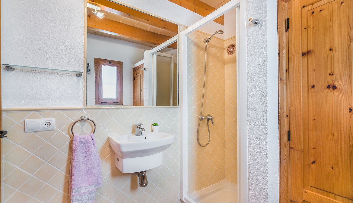 En-suite shower room